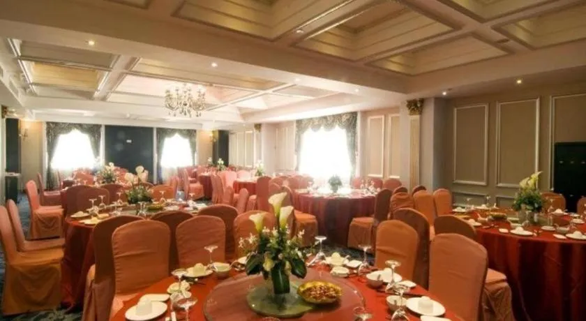 Chinflux Mandarin Hotel