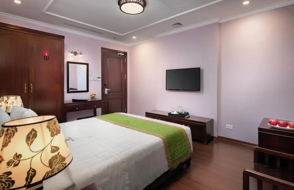 Bed in Binh Anh Hotel Hanoi