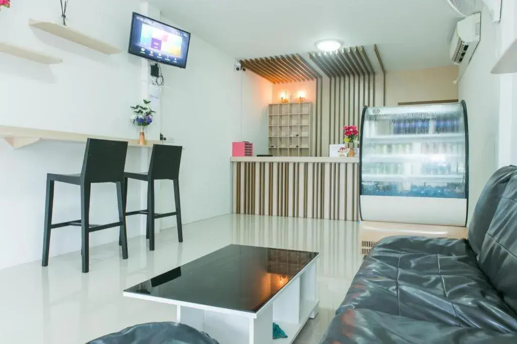 Cheaper Room Cheaper Room