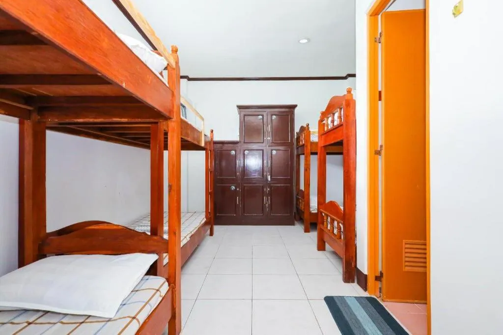 Bed in Mayon Backpackers Hostel