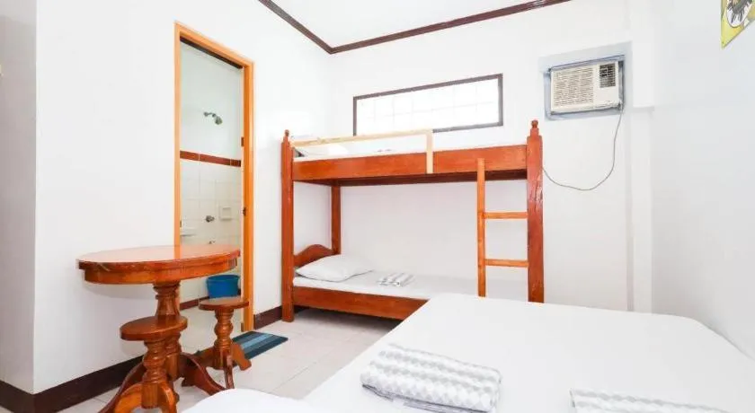 Bed in Mayon Backpackers Hostel