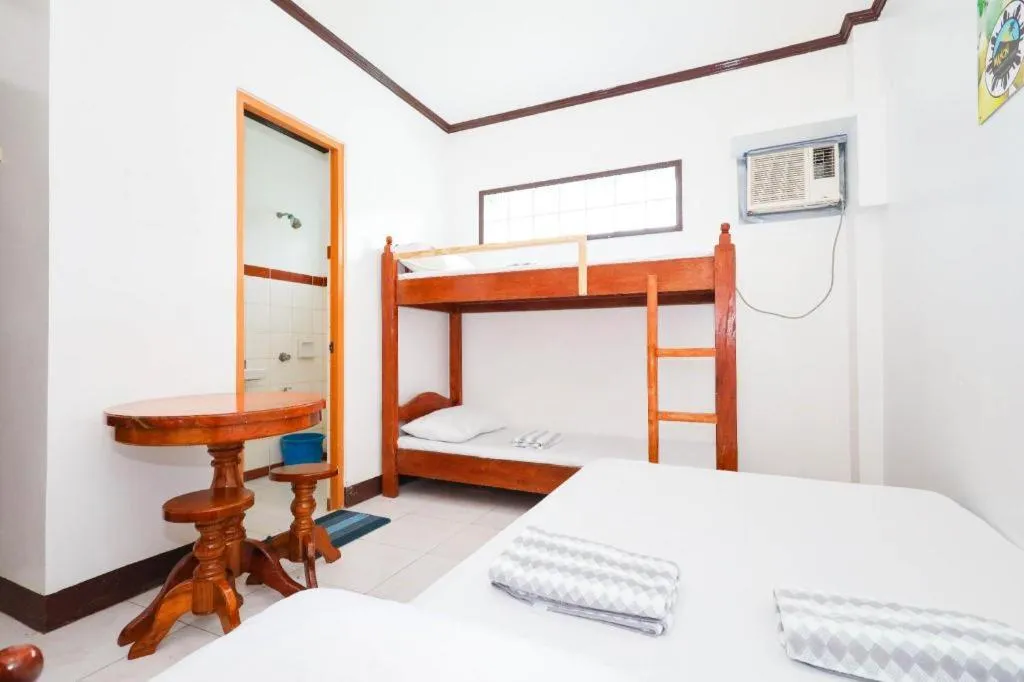 Bed in Mayon Backpackers Hostel