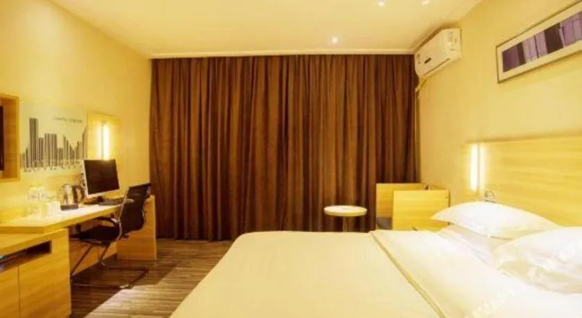 Bed in City Comfort Inn Hechi Nandan
