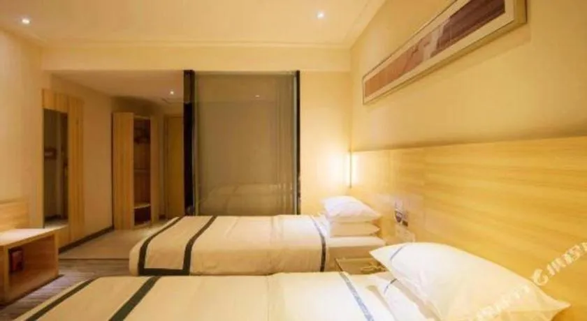 Bed in City Comfort Inn Hechi Nandan