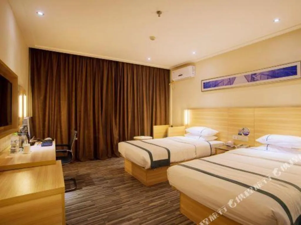 Bed in City Comfort Inn Hechi Nandan