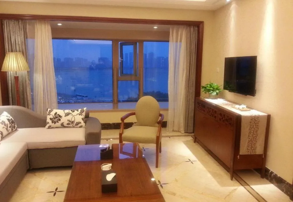 Bed in Hangzhou Lingtao Pavilion Hotel