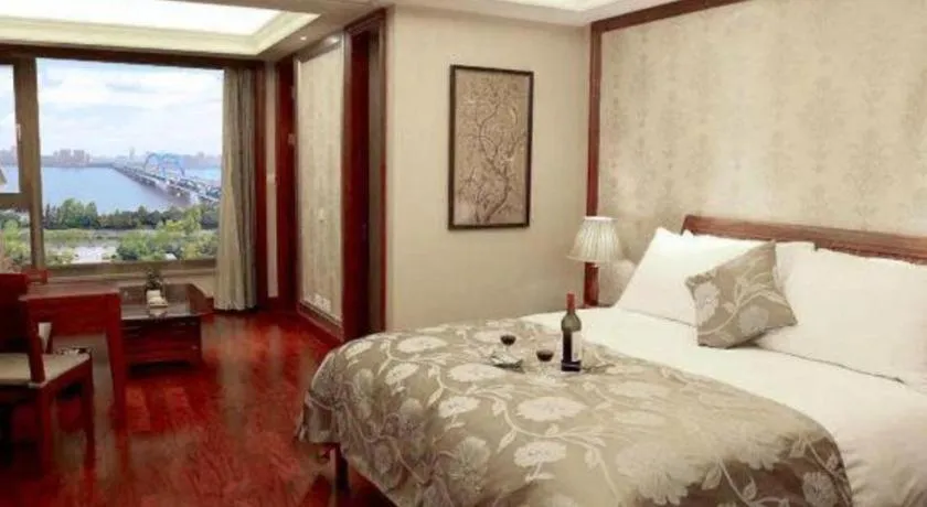 Bed in Hangzhou Lingtao Pavilion Hotel
