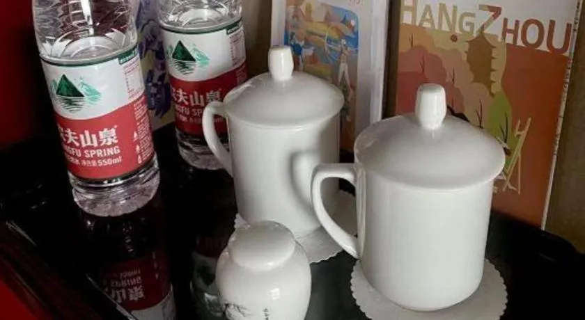 Hangzhou Lingtao Pavilion Hotel