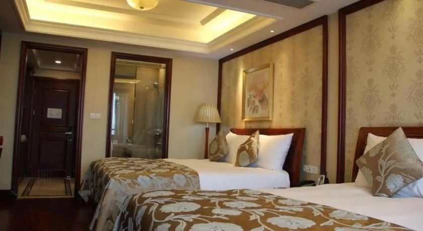 Bed in Hangzhou Lingtao Pavilion Hotel