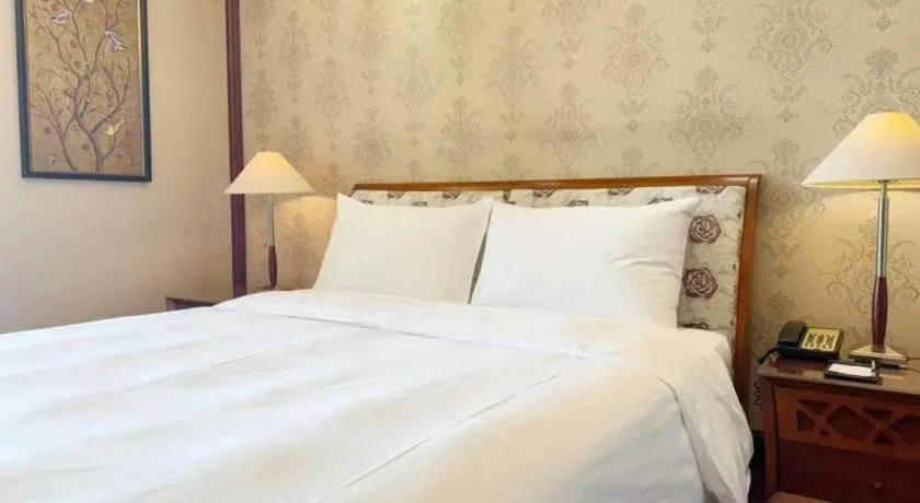 Bed in Hangzhou Lingtao Pavilion Hotel