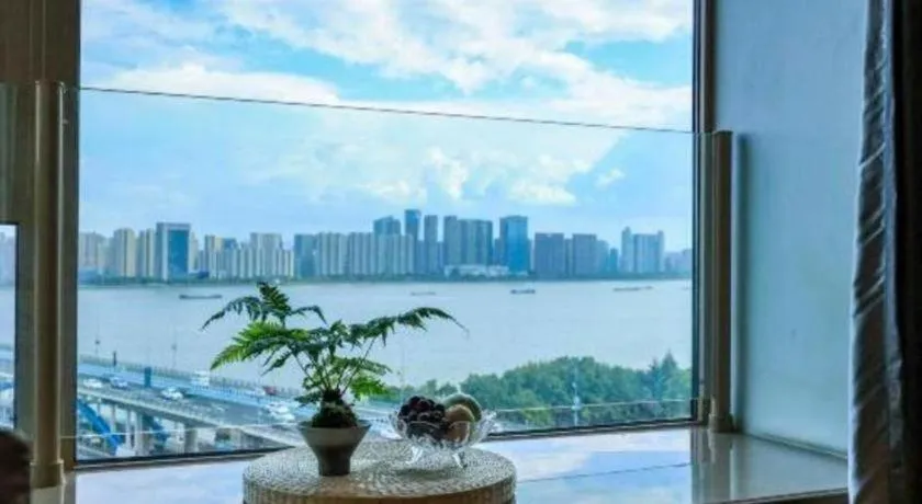 Hangzhou Lingtao Pavilion Hotel