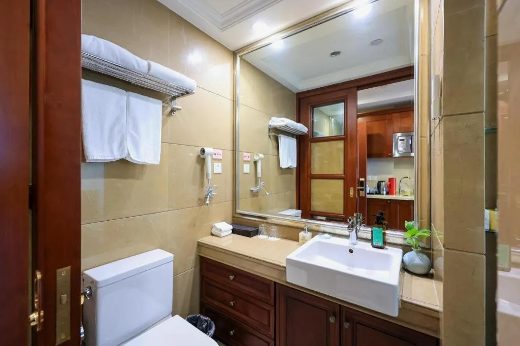 Hangzhou Lingtao Pavilion Hotel