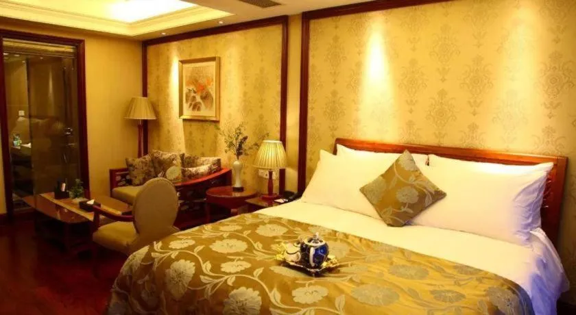 Bed in Hangzhou Lingtao Pavilion Hotel