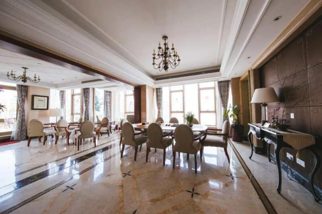 Hangzhou Lingtao Pavilion Hotel