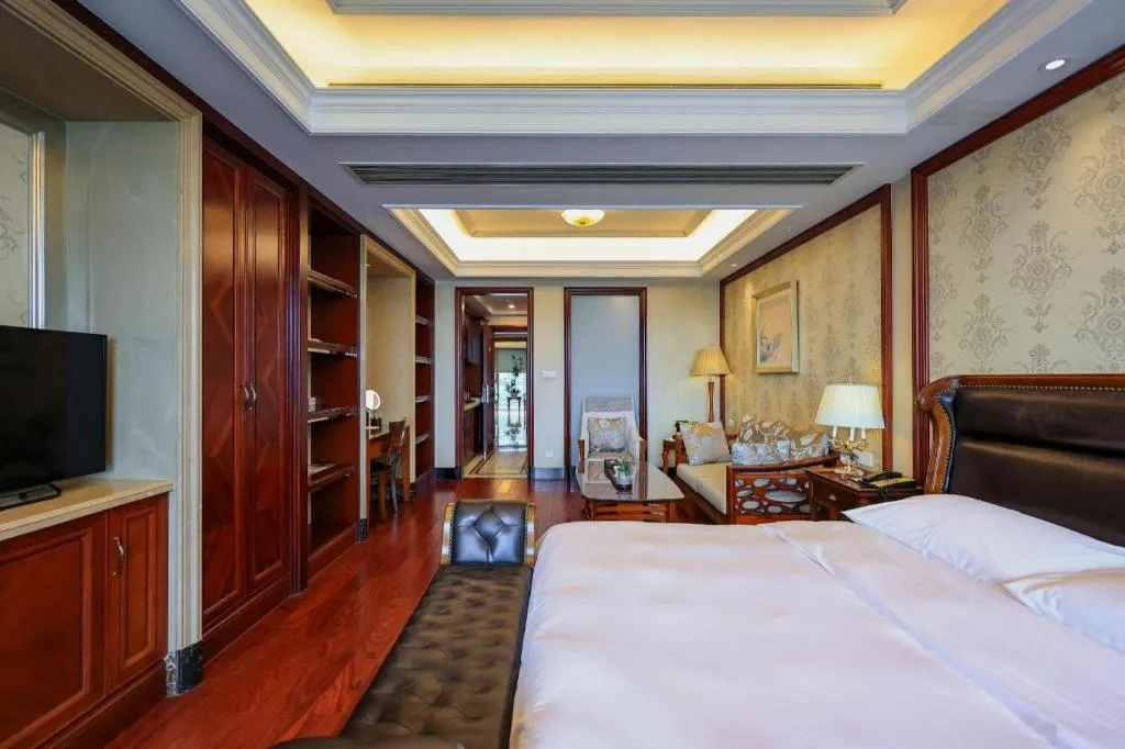 Bed in Hangzhou Lingtao Pavilion Hotel