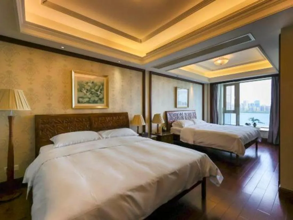 Bed in Hangzhou Lingtao Pavilion Hotel