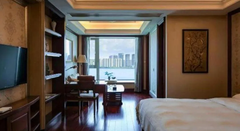 Bed in Hangzhou Lingtao Pavilion Hotel