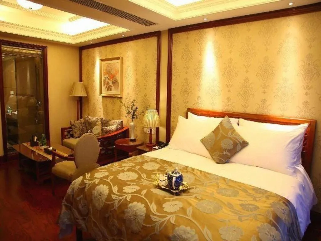 Bed in Hangzhou Lingtao Pavilion Hotel