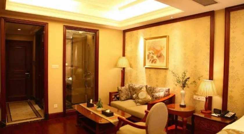 Hangzhou Lingtao Pavilion Hotel