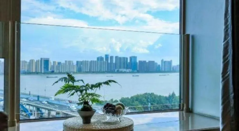 Hangzhou Lingtao Pavilion Hotel