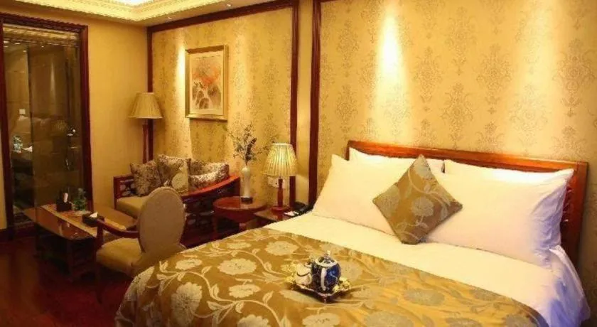 Bed in Hangzhou Lingtao Pavilion Hotel