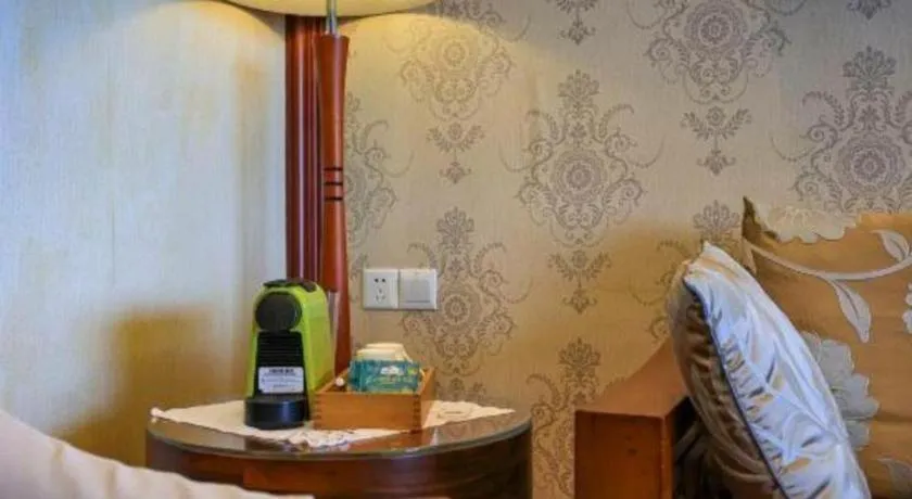 Bed in Hangzhou Lingtao Pavilion Hotel