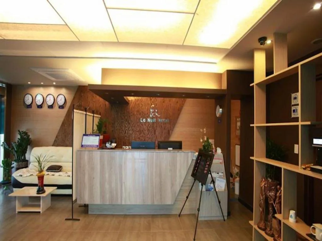 Goodstay Lanuit Hotel