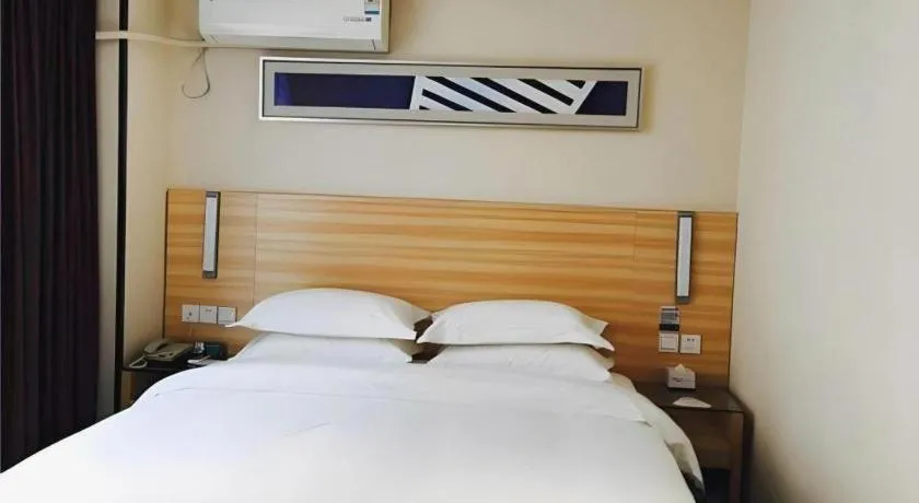 Bed in City Comfort Inn Wuhan Hankou Railway Station West Square
