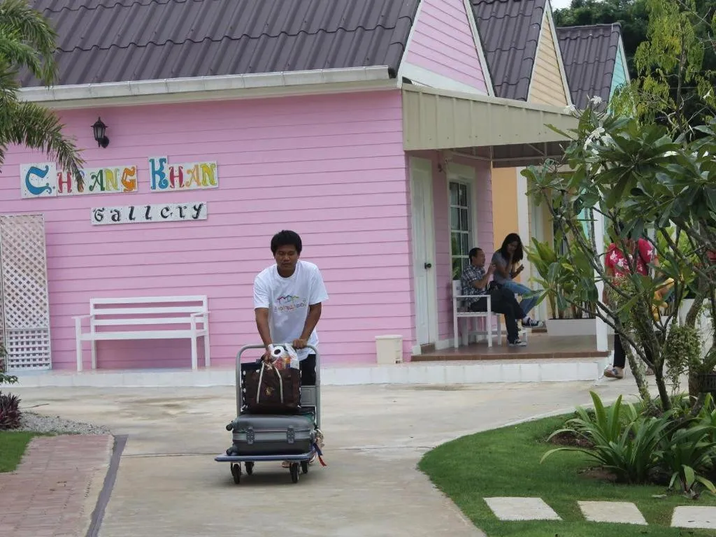 Chiangkhan Gallery Resort