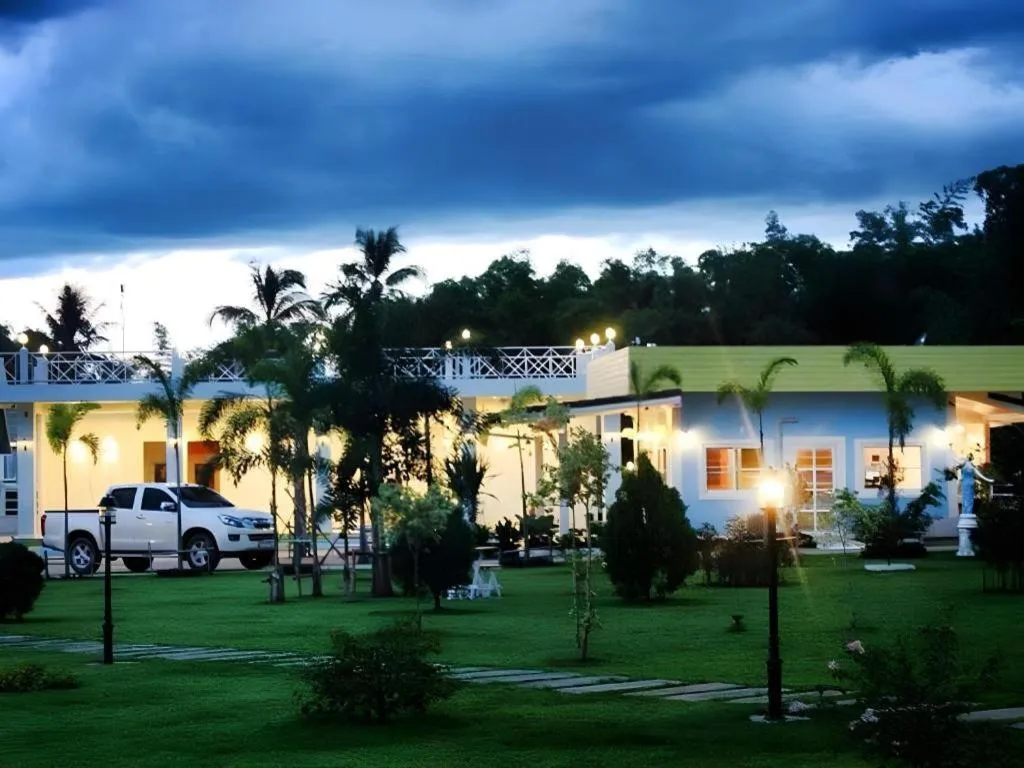 Chiangkhan Gallery Resort