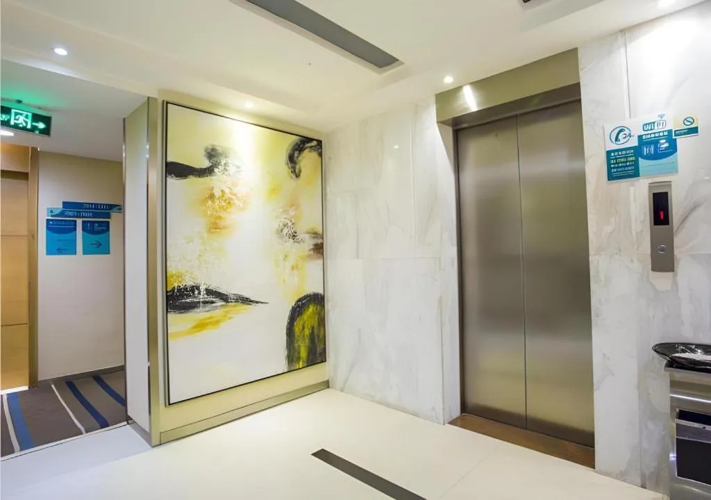 City Comfort Inn Dongxing National Trade Port