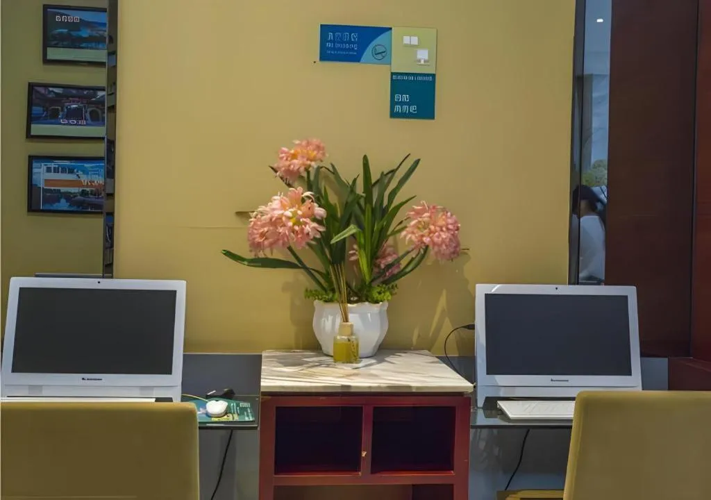 City Comfort Inn Dongxing National Trade Port