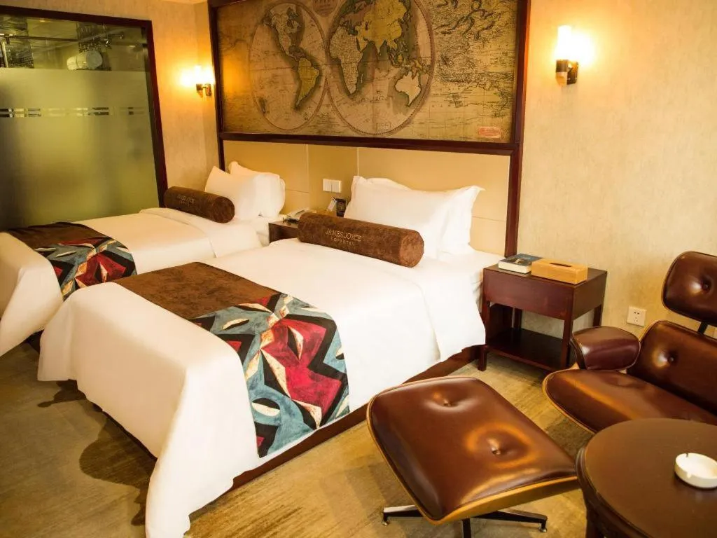 Bed in James Joyce Coffetel Qinhuangdao Taiyangcheng Wenhua Road