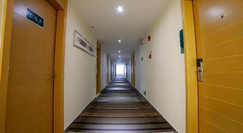 City Comfort Inn Yulin Wenhua Square Wanda Plaza