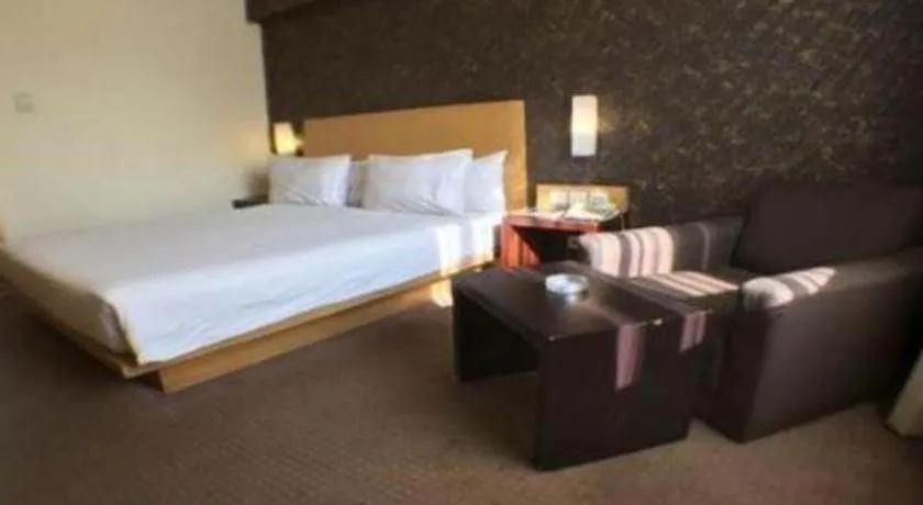 Bed in ZUZU Simpang Lima