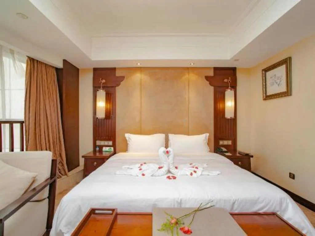 Bed in Yitel Collection Chengdu Kuanzhai Alley Chutian Junlin