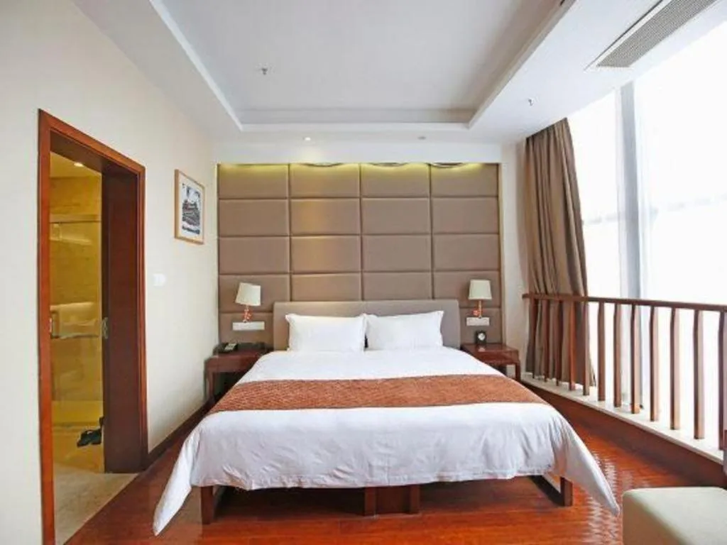 Bed in Yitel Collection Chengdu Kuanzhai Alley Chutian Junlin