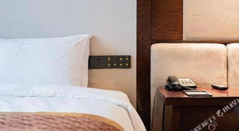 Bed in Yitel Collection Chengdu Kuanzhai Alley Chutian Junlin