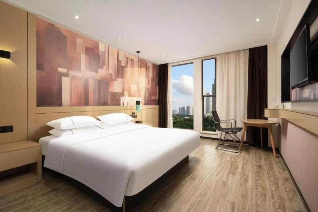 Bed in City Comfort Inn Wuhan Baibuting