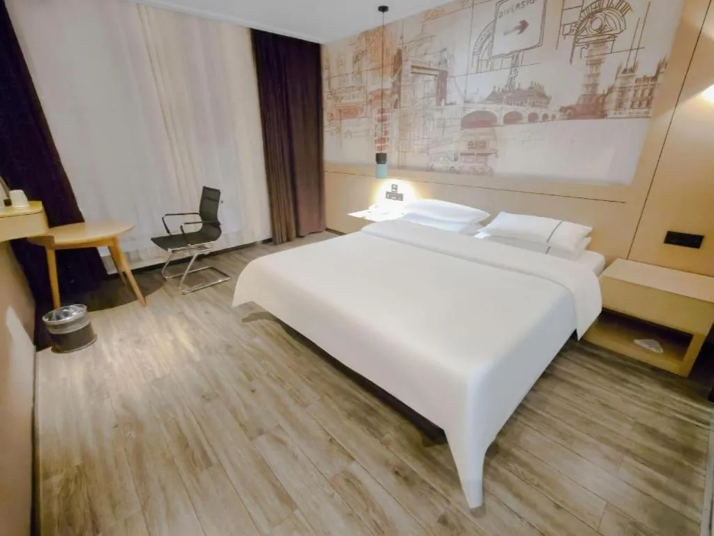 Bed in City Comfort Inn Wuhan Baibuting
