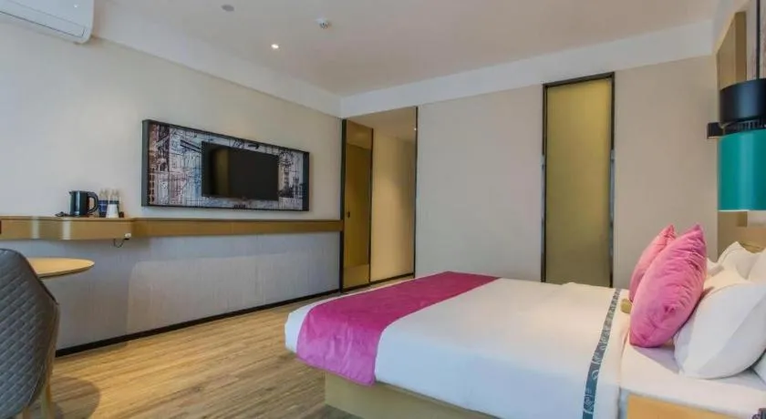 Bed in City Comfort Inn Wuhan Baibuting