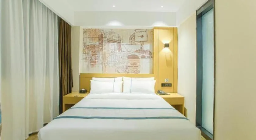 Bed in City Comfort Inn Wuhan Baibuting