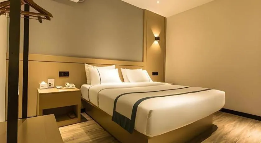 Bed in City Comfort Inn Nanning Anji Wanda Plaza
