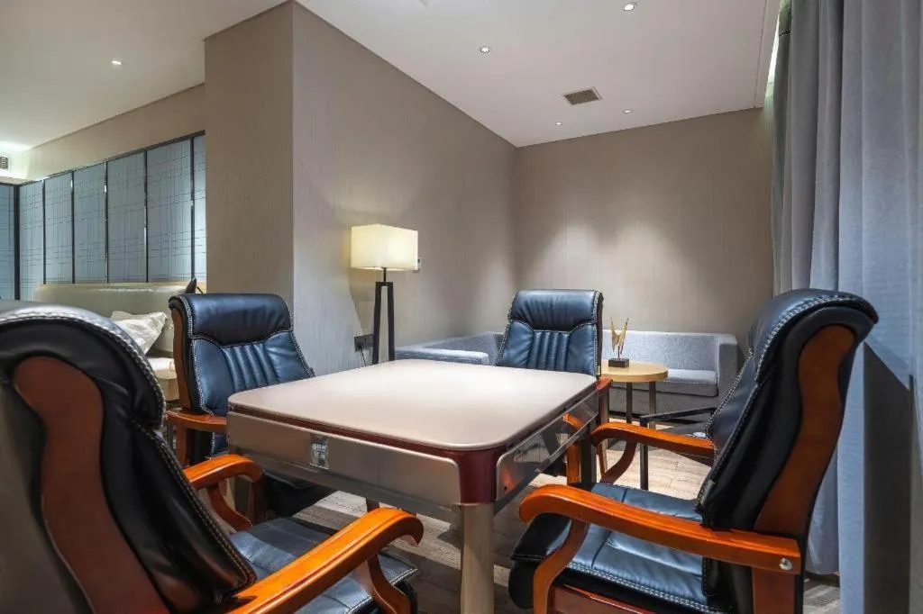 Echarm Hotel Danzhou Xiari Plaza