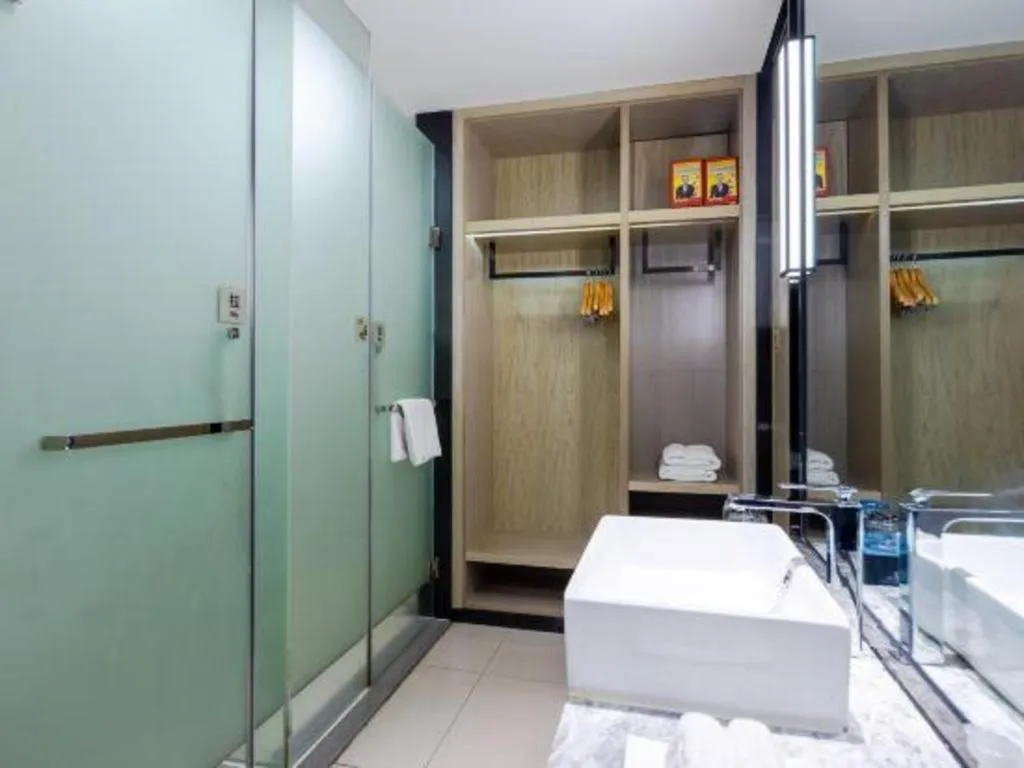 Echarm Hotel Danzhou Xiari Plaza