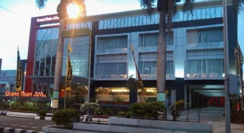 Grand Dian Hotel Slawi