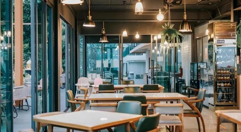 Eco Cozy Beachfront Resort Chaam