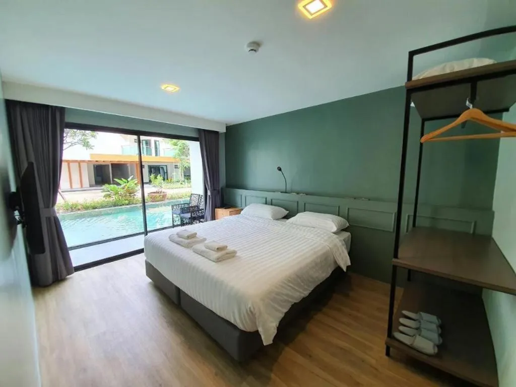 Bed in Eco Cozy Beachfront Resort Chaam