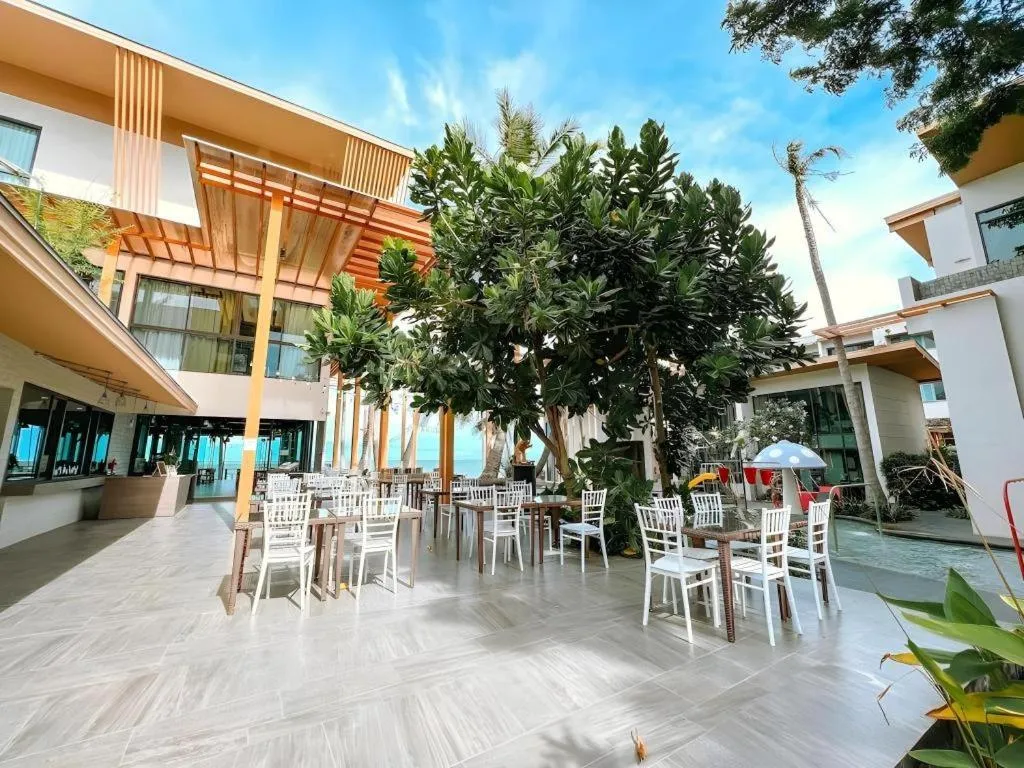 Eco Cozy Beachfront Resort Chaam