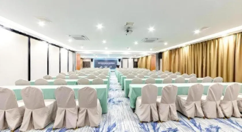 Xana Hotelle·Xiamen Railway Station